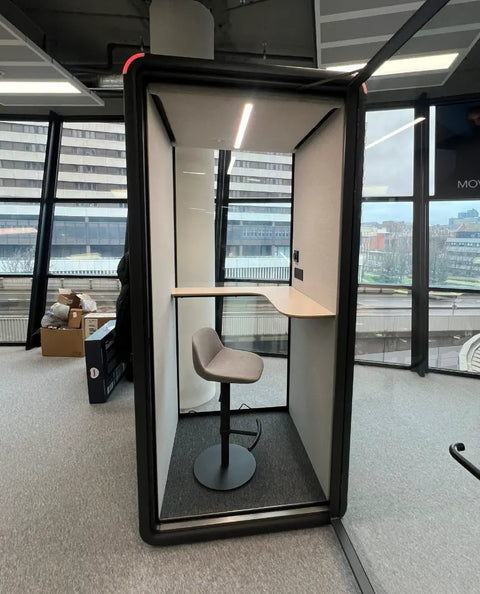 Bureau One Stand Acoustic Booth