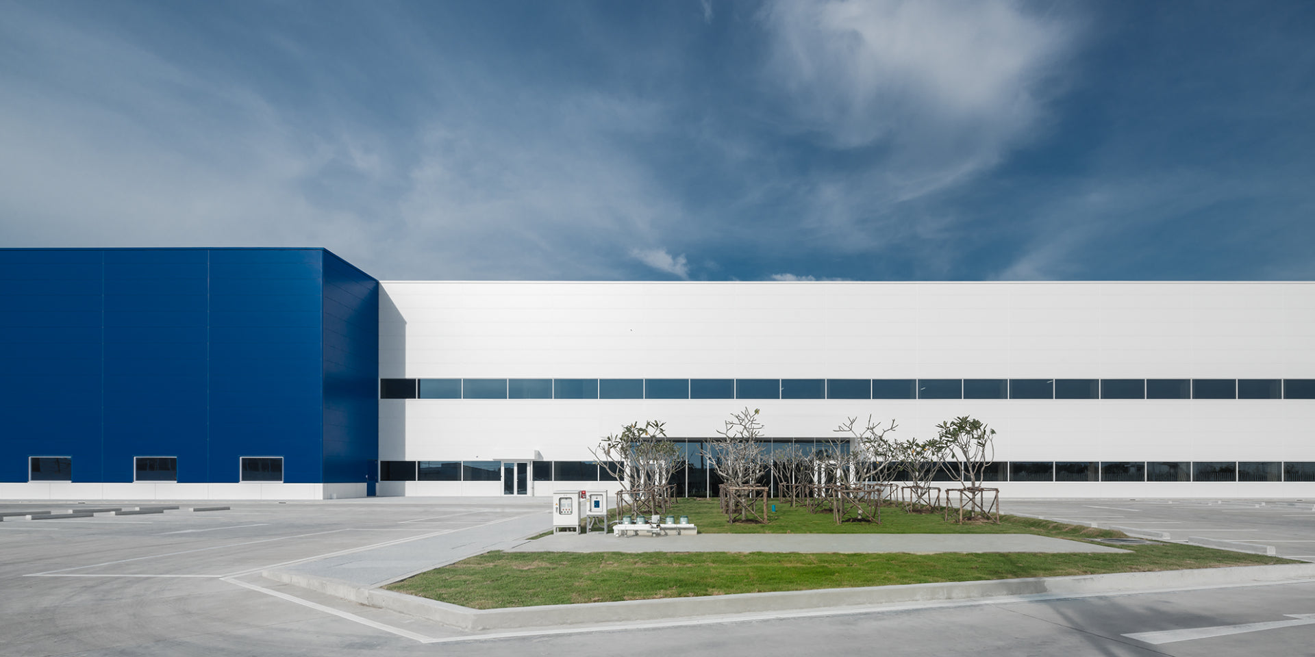 LINAK – Creative Systems - Innovative Commercial Solutions