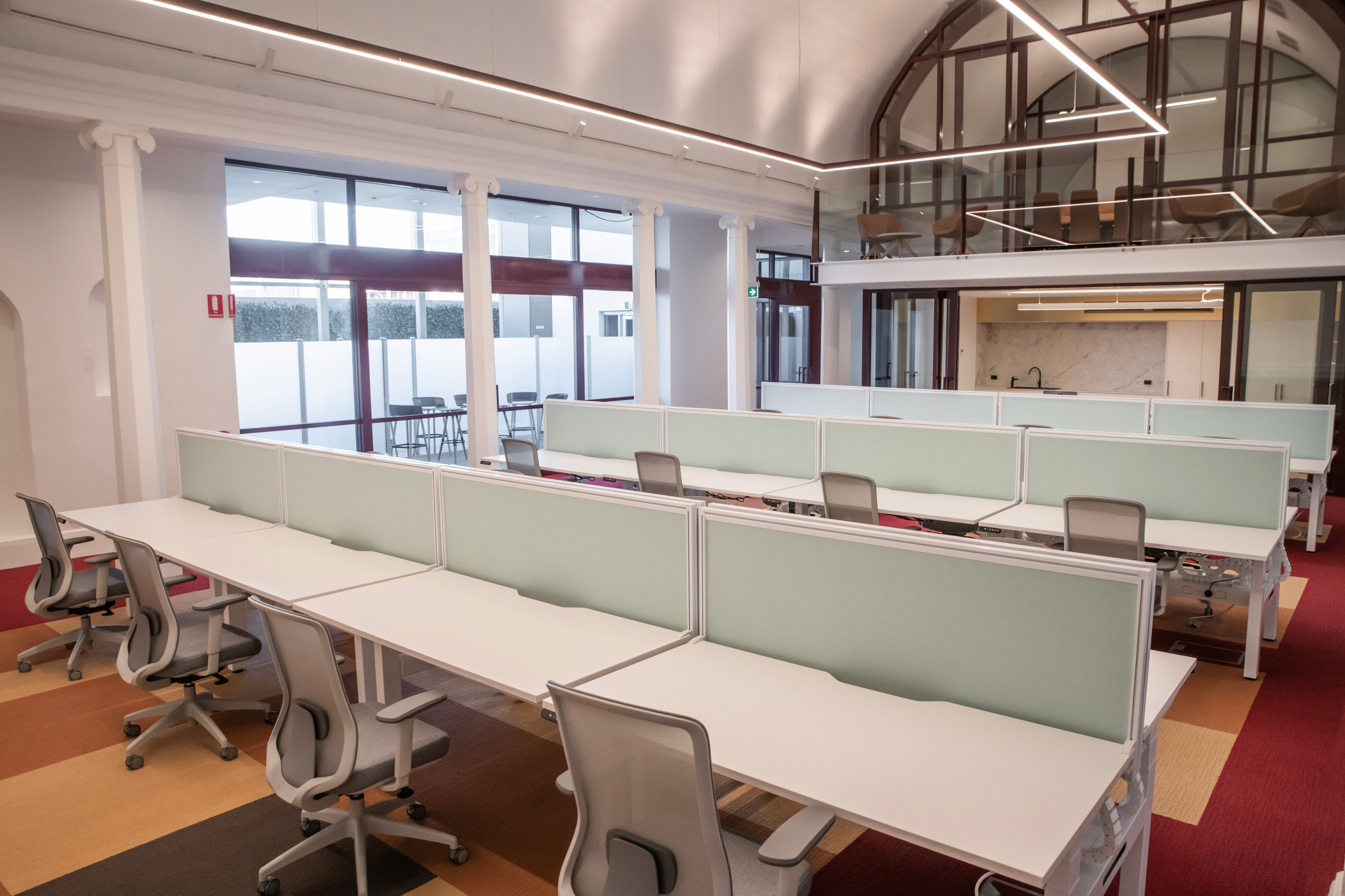 Screens – Creative Systems - Innovative Commercial Solutions